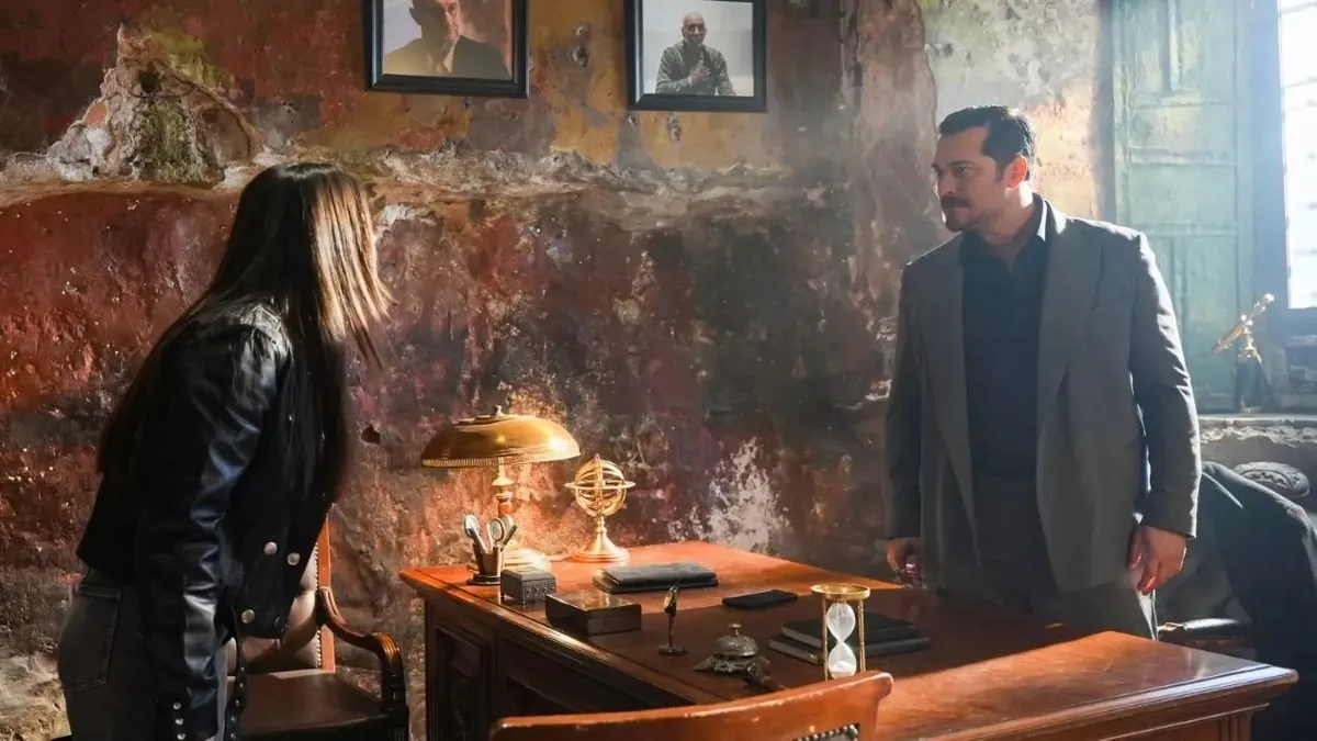 Eşref Rüya 36. Bölüm İzle: Kanal D Yeni Bölümde Eşref ve Nisan Yol Ayrımında mı?