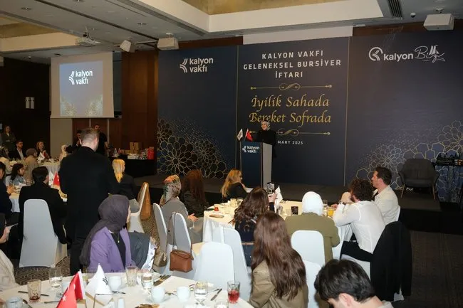kalyon-vakfi-bursiyerleriyle-iftar-sofrasinda-bulustu-1741611496858.jpg