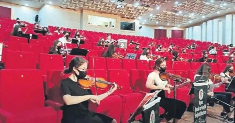 Kepez’in senfoni orkestrası ekranda