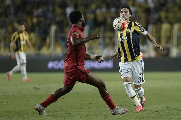 Beşiktaş Lawal transferini bitiriyor