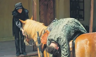 Defne Samyeli’nin kızı Deren Talu ilk fılmınde erkek kılığında