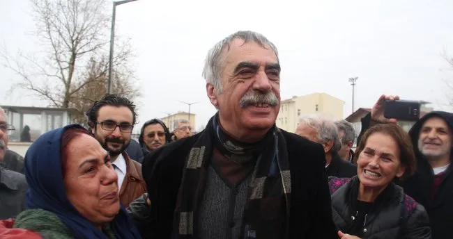 Sarp Kuray, cezaevinden tahliye oldu