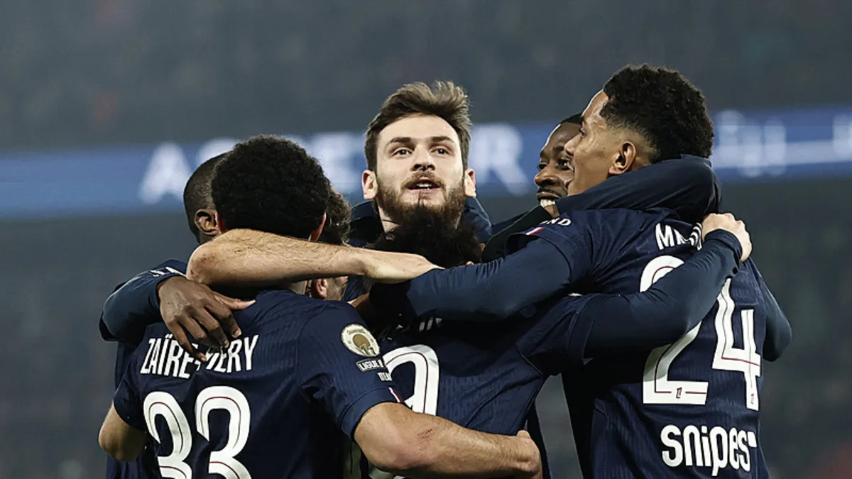Paris Saint Germain, Marsilya’yı 5 golle devirdi! Paris Saint Germain, Marsilya’yı 5 golle devirdi!