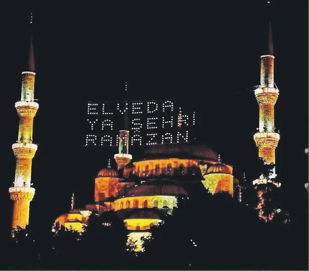NİHAT HATİPOĞLU / İbadetlerimizi 11 aya yayalım