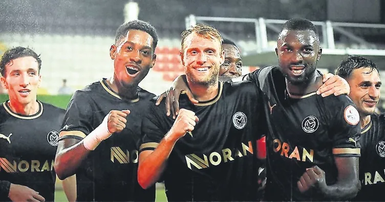 1. Lig’de açılış Manisa’dan