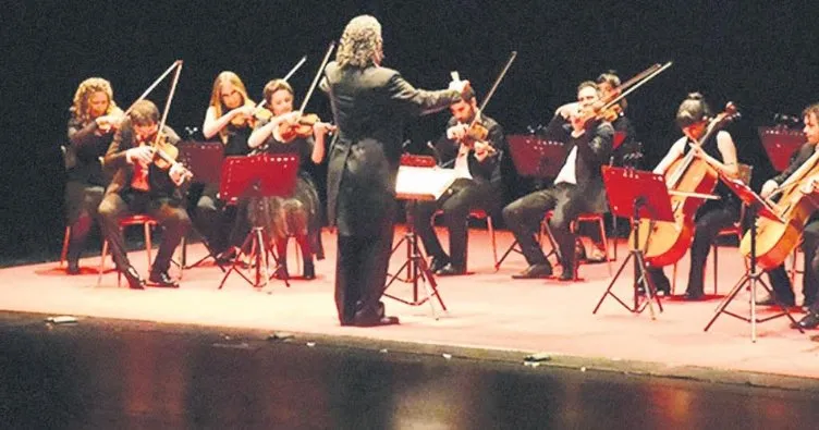 Antalya Tiyatro Festivali başladı