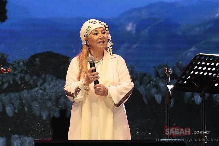 Türk Halk Müziği sanatçısı Bedia Akartürk’ten radikal karar! Estetik modasına uyan Bedia Akartürk bıçak altına yattı yüzünü gerdirdi! Ne gerek vardı?