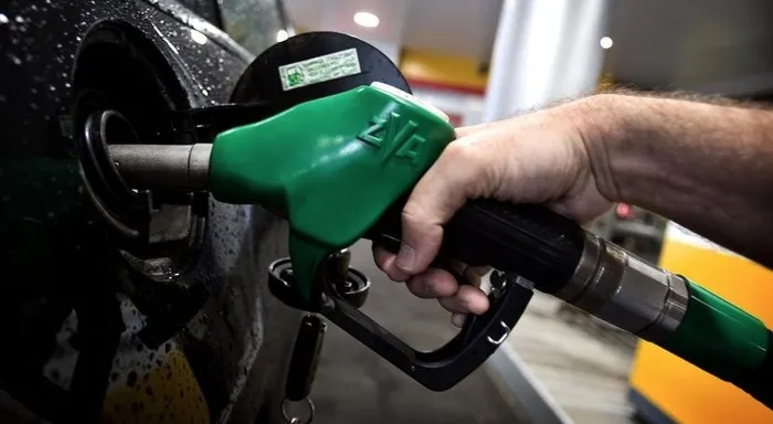 benzin-fiyati-icin-indirim-geliyor-benzin-ve-motorin-fiyatlari-ne-kadar-iste-istanbul-dahil-3-ilin-akaryakit-p-1655198614794.jpg