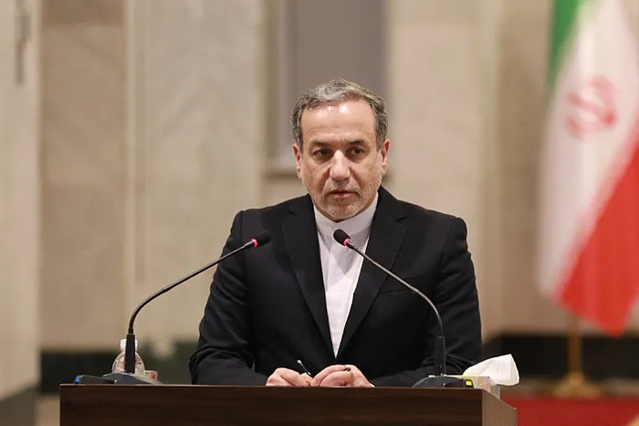 iran-disisleri-bakani-arakciden-istanbulda-onemli-aciklamalar-tahran-kendini-koruma-hakkini-kullanacak-1750586920810.jpeg İran Dışişleri Bakanı Arakçi'den İstanbul'da önemli açıklamalar: Tahran kendini koruma hakkını kullanacak