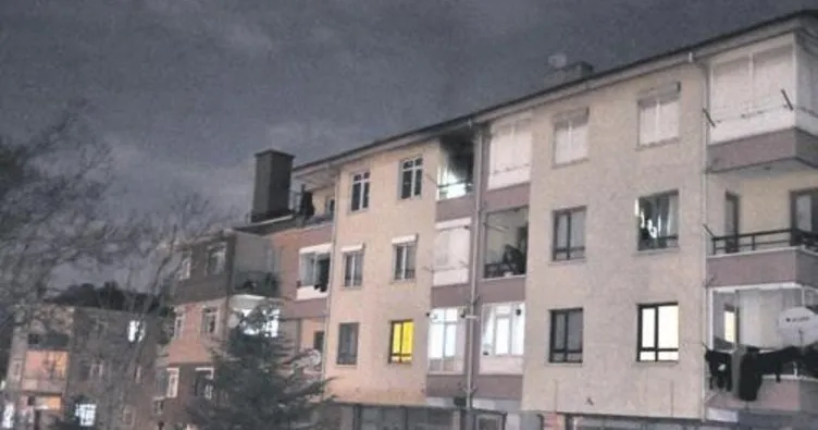 Şizofreni hastası kadın evini ateşe verdi iddiası