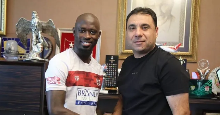 Sivasspor, Gambiyalı sol kanat oyuncusu Modou Barrow’u transfer etti