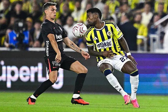 canli-fenerbahce-besiktas-dev-macta-karsilikli-goller-1788632264697.jpeg