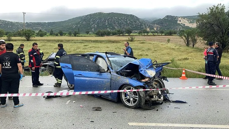 Burdur'da feci kaza! Ortalık savaş alanına döndü: 5 ölü, 5 yaralı