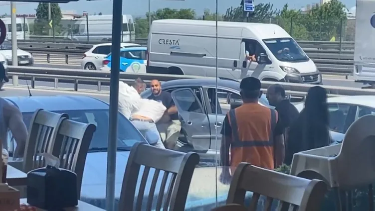 İstanbul’da güpegündüz dehşet: Dövüp arabayla kaçırdılar!