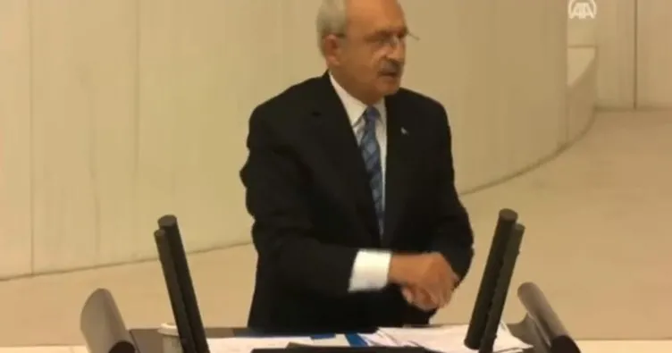 SON DAKİKA | Kılıçdaroğlu’ndan Gazi Meclis’te ahlaksız el hareketi! Bir tek bunu yapmadığın kalmıştı