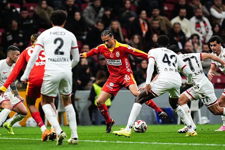 Galatasaray’da Günay Güvenç’e olay tepki! Hüngür hüngür ağladı...