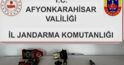 Kaçak kazı yaparken jandarmaya yakalandılar #afyonkarahisar