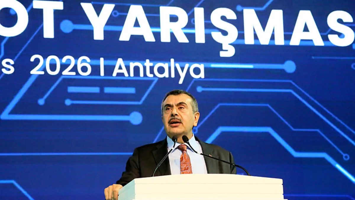 Bakan Tekin: “Mesleki ve Teknik eğitim veren okullarımızı tepeden tırnağa revize ettik” Bakan Tekin: “Mesleki ve Teknik eğitim veren okullarımızı tepeden tırnağa revize ettik”