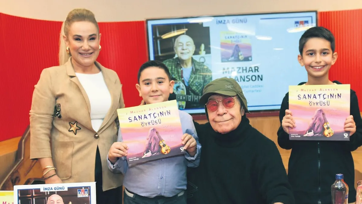 ‘Çocukları mutlu etmek beni de mutlu ediyor’ ‘Çocukları mutlu etmek beni de mutlu ediyor’