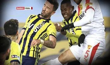 Son dakika: Galatasaray’da stoper operasyonu! Fenerbahçe’ye transferi son anda iptal olan Alpaslan Öztürk...