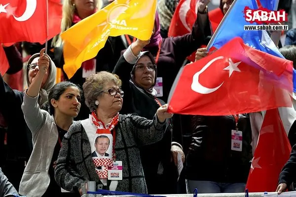 İstanbul'da ilginç görüntü! Cumhurbaşkanı'nı işte böyle beklediler