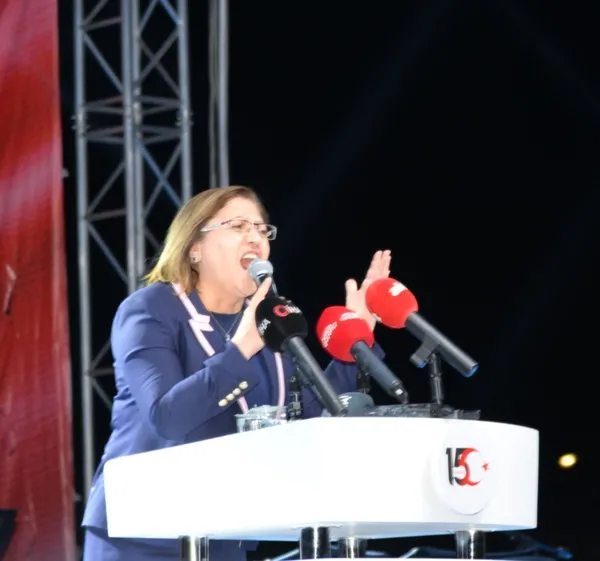 gaziantep-demokrasi-nobetine-kostu-1657913641251.jpeg
