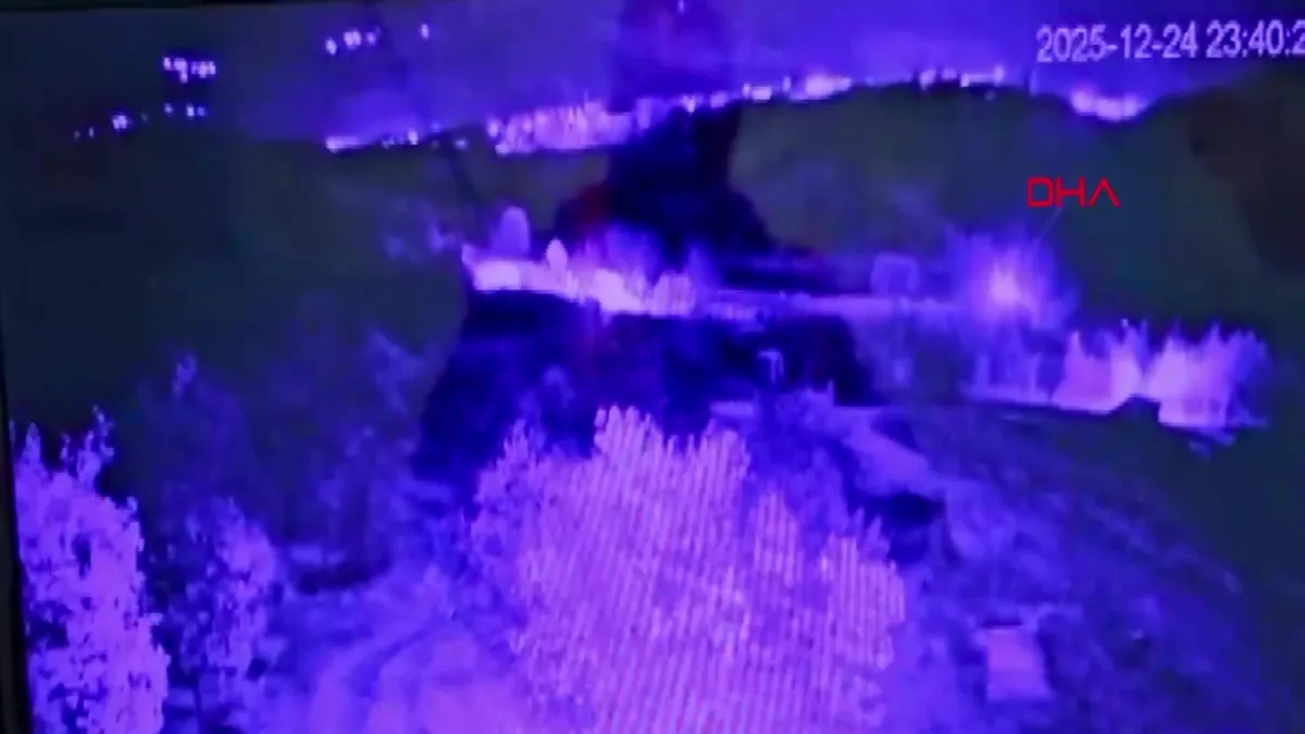 Tunceli’de gökyüzündeki parlak ışık kamerada videosunu izle Tunceli’de gökyüzündeki parlak ışık kamerada videosunu izle