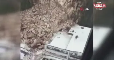 İtalya’da heyelan nedeniyle bir otel yıkıldı | Video