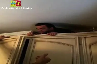 İtalyan mafya babası dolapta saklanırken yakalandı