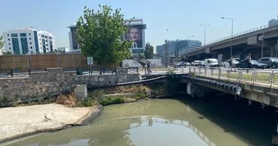 İzmir kokuyor, İZSU dökülüyor #izmir İzmir kokuyor, İZSU dökülüyor #izmir