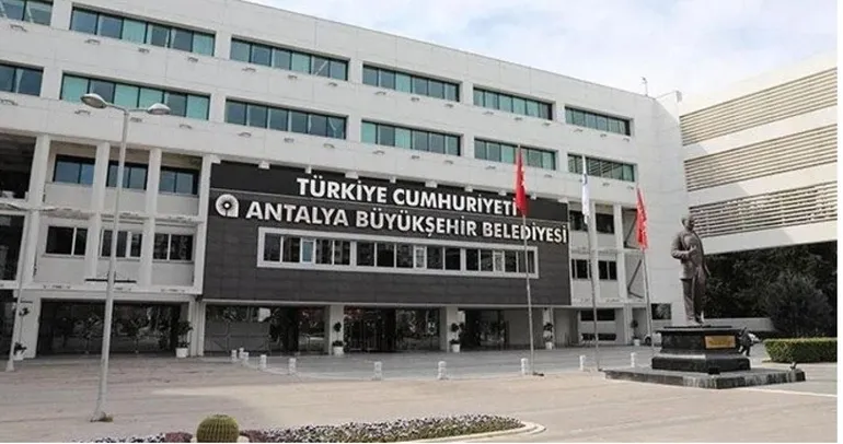 Antalya Büyükşehir Belediyesi’nde 5 kişi tutuklandı