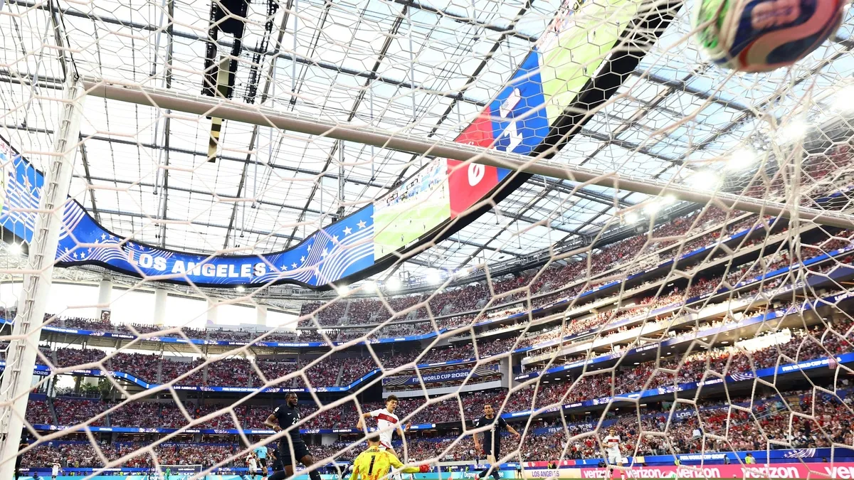 2026 FIFA Dünya Kupası'nda 3,6 milyon taraftarla rekor kırıldı