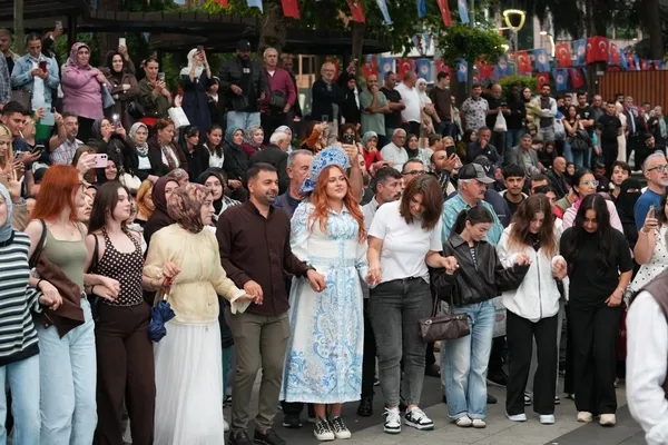 trabzondan-mardine-kardeslik-sofrasi-1790358106218.jpg
