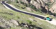 Tozlu yollar asfalta dönüşüyor
