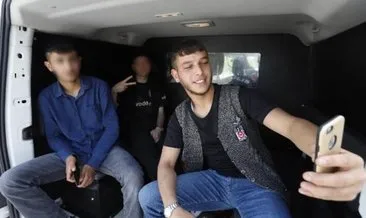 11 bin lira ceza uygulanan ehliyetsiz sürücü ve arkadaşları ekip otosunda selfie yaptı