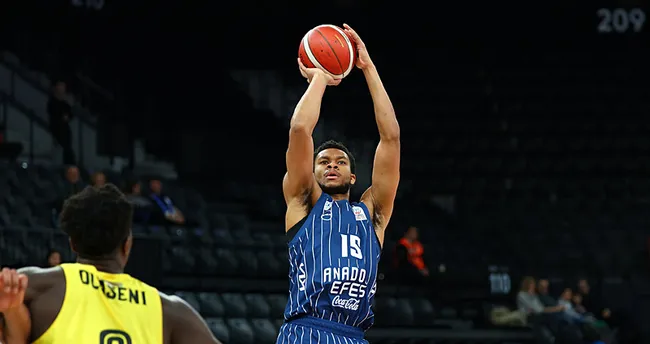 Anadolu Efes, Mersin Spor’u farklı geçti!