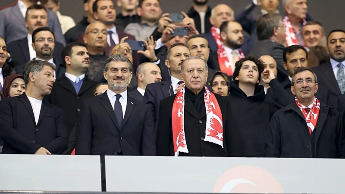 Başkan Erdoğan Türkiye-Gürcistan maçını statta takip etti