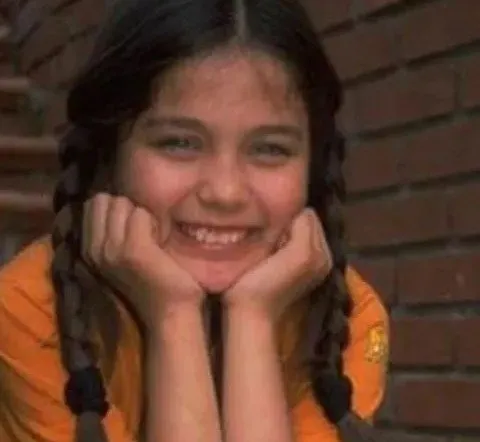 Üvey Baba’nın Lamia’sı büyüdü anne oldu! Ekranların çocuk yıldızı şimdi gözlerden uzak bir hayat yaşıyor: İşte son hali...