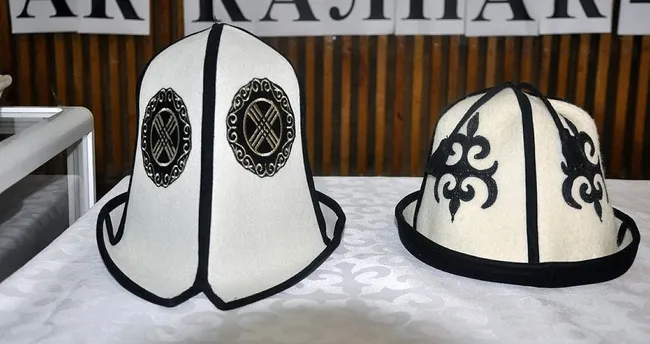 Kırgızistan’da Ak Kalpak Günü