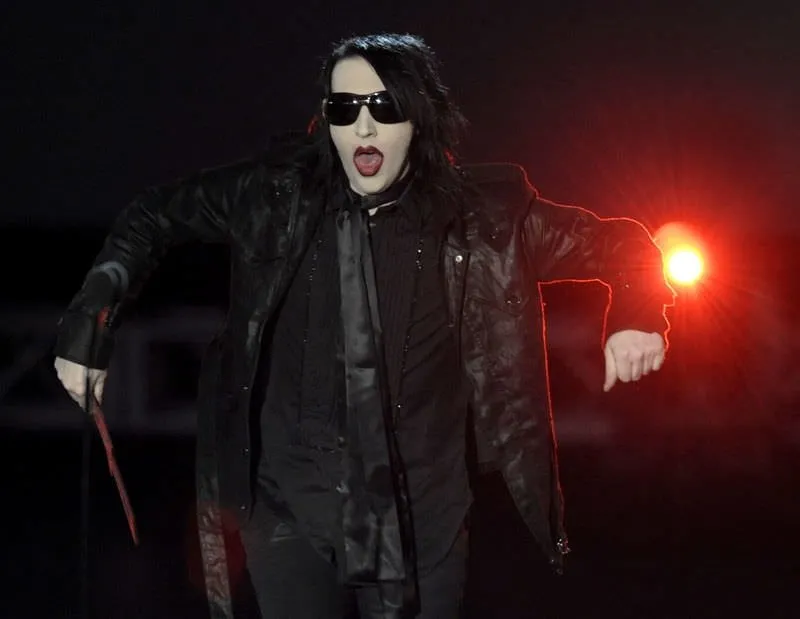 Marilyn Manson�un makyajsız hali! Galeri Magazin 04 Kasım 2018 Pazar
