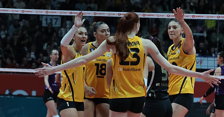 Vakıfbank lige galibiyetle başladı!
