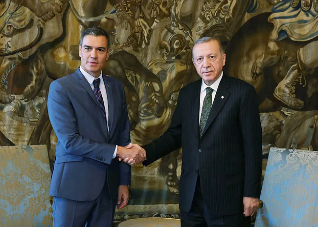 son-dakika-baskan-erdogandan-diplomasi-trafigi-ermenistan-basbakani-pasinyani-kabul-etti-1665077977812.jpg