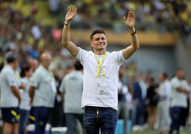 Son dakika Fenerbahçe transfer haberleri: Fenerbahçe'de flaş ayrılık kapıda! Süper Lig ekibine transfer olacak...