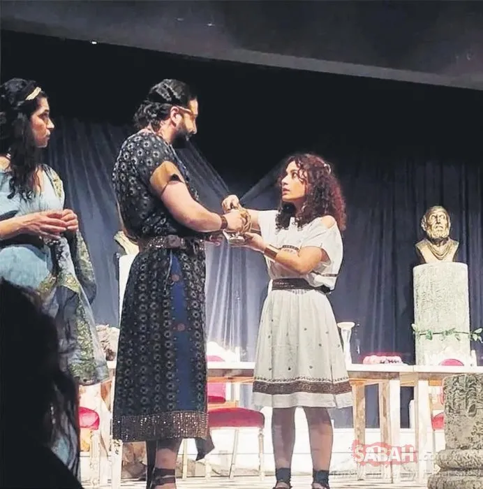 Tarsus Belediye Başkanı Ali Boltaç para yok diye tiyatroyu kapattı tek konsere 3 milyon verdi!