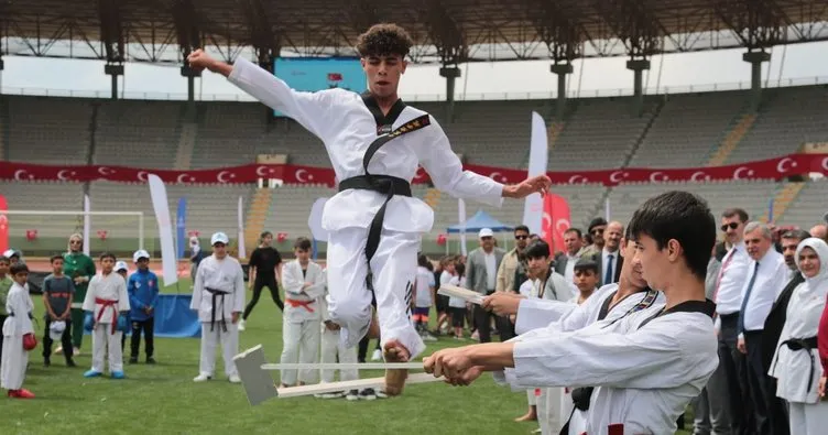 Şanlıurfa’daki Gençlik Festivali nefes kesti