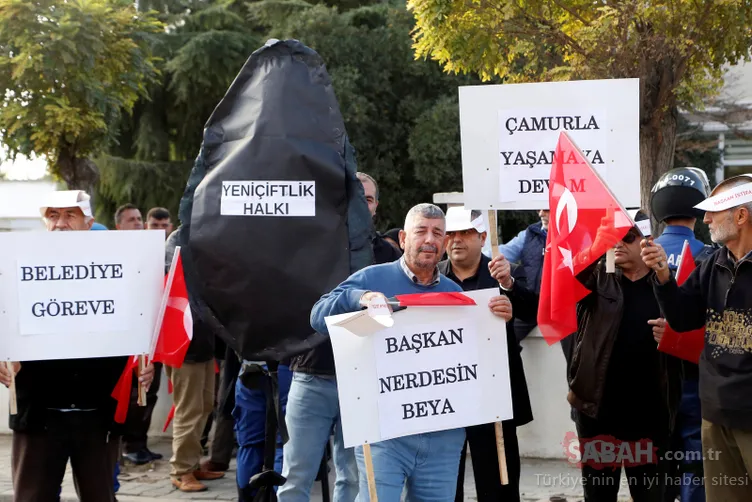 CHP'li belediyeye siyah çelenk bıraktılar