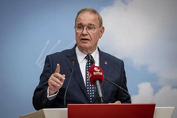 CHP'de "zoom" toplantısı kavgası! Özel ve Öztrak birbirine girdi - 2