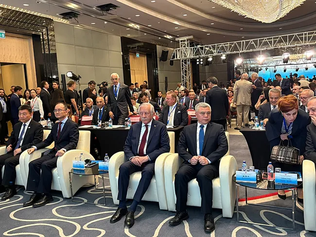 xi-jinping-cinin-yonetimi-kitabinin-5-cildinin-tanitimi-ankarada-yapildi-1782915923339.jpeg