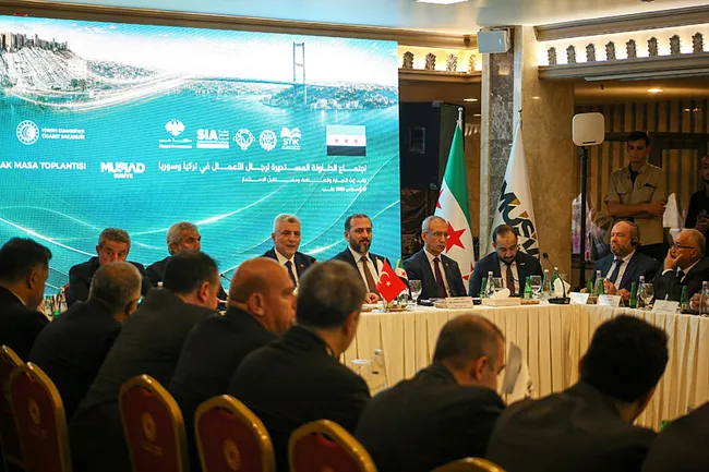 bakan-bolat-yeni-suriye-bagimsiz-hur-mustakil-olarak-yoluna-devam-edecek-1787847823051.jpeg Bakan Bolat: