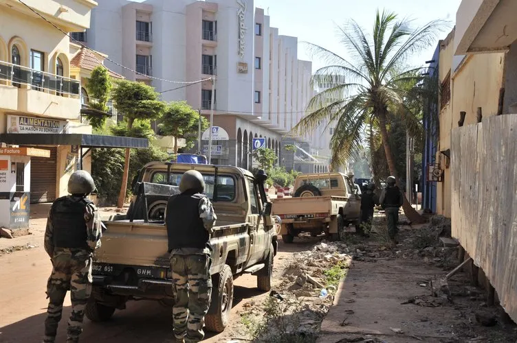 Mali’de rehineleri kurtarma operasyonu böyle görüntülendi!
